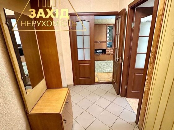 Трикімнатна чешка на пр. Молоді, 2 поверх Луцк