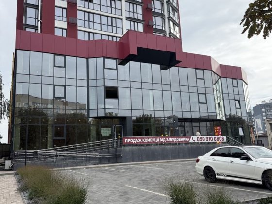 Продам 1 кім. Квартиру в жк GRAND Липини