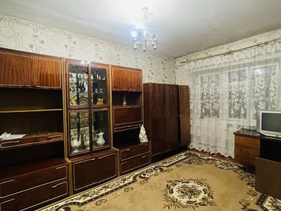 Продаж 1-кімнатної квартири на Молодіжному