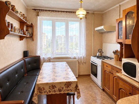 Продаж 3-к квартира автономка 5/9 поверх Світальського (колишня Коротченко) 173 квартал