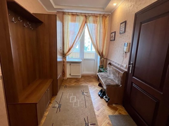 Квартира двокімнатна біля Варш ринку Луцк