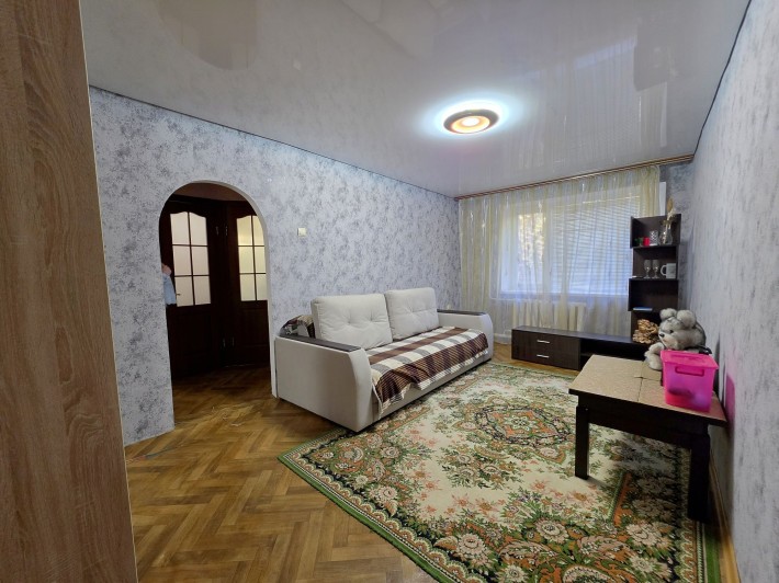 Продам 3-комнатную квартиру, 173 квартал (ул. Эдуарда Фукса, 69) - фото 1