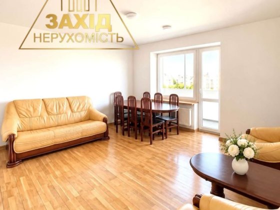 Чотирикімнатна 79 м² біля ТРЦ «Порт City» з індивідуальним опаленням Луцк