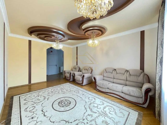 У продажі 3 кім.квартира неподалік парку в ОБЖИТІЙ НОВОБУДОВІ! - фото 1