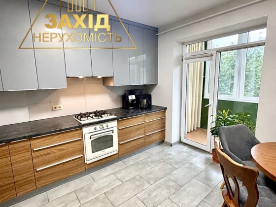Однокімнатна Новобудова 53 м², 2 поверх , індивідуальне ГАЗове опалення Луцк