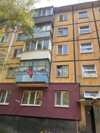Продам трёхкомнатную квартиру 173-й квартал улица Эдуарда Фукса 42 сзади АТБ - фото 1
