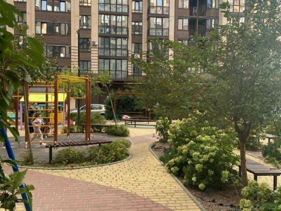ПРОДАМ ДЕШЕВО 2-х кім. кв. -75 М2, здана  –ЦІНА  930 $ за М2.