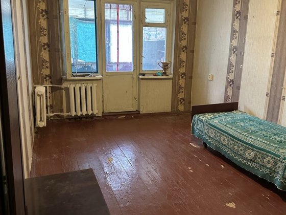 Продам 1-кімнатну квартиру на Павла Глазового!
