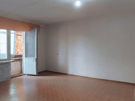 Продається 1 кім. квартира 17 квартал вул. С. Колачевського