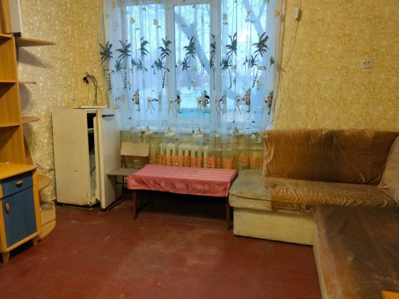 Здам кімнату 18,5 м на 2 поверсі біля вежі Батуринська 5