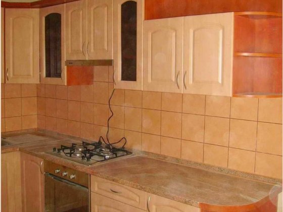 Здам житло безкоштовно жінці/дівчині