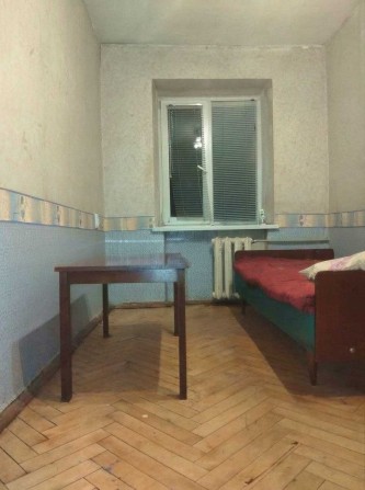 Сдам комнату в 3 x комнатной квартире - фото 1