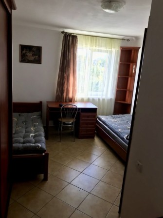 Здається кімната + свій с/вузол+спільна кухня  (комунальні включені) - фото 1