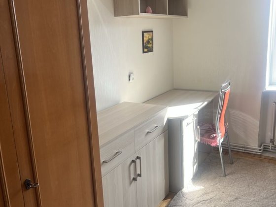 Здам кімнату в трьох кімнатній квартирі