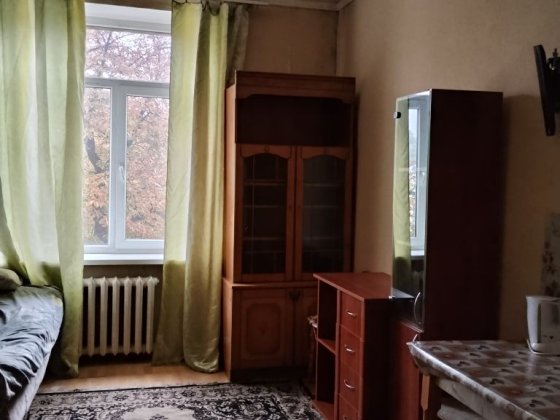 Здам кімнату 19 м.кв.  вул.Севастопільська 7/13.Дарницький р-н.