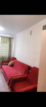 Здається кімната в гуртожитку на проспекті Перемоги  . В ціну входять платежі - фото 1
