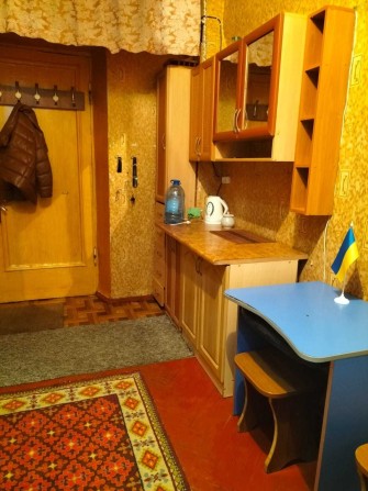 Здам кімнату біля метро Дорнниця по вул Бажова - фото 1