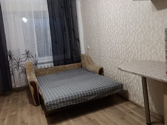 Здам в оренду кімнату на вул. Академіка Доброхотова 6 довгостроково.