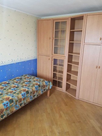 Здам кімнату метро Академмістечко 10 хвилин пішки проживання без хазяїв - фото 1