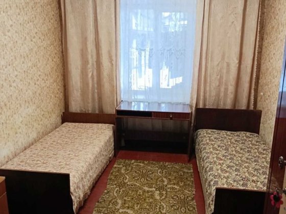 Оренда кімнати для дівчат без господаря р-н Смолянки 2000 грн.