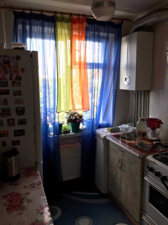 Здам кімнату для дівчини віком від 20-30р.,працюючу. Проживання з власницею - фото 1