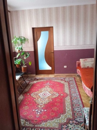 Кімната Мазепи (р-н торг.центру Спартак) близько до центру для дівчини 5500 грн.(комунальні платежі  - фото 1