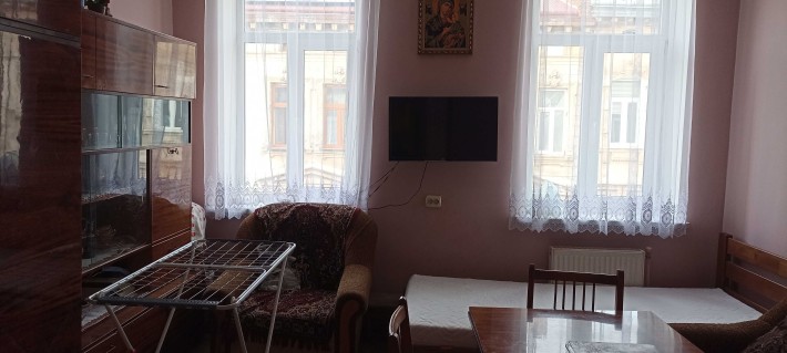 Оренда ізольованої кімнати в центрі міста - фото 1