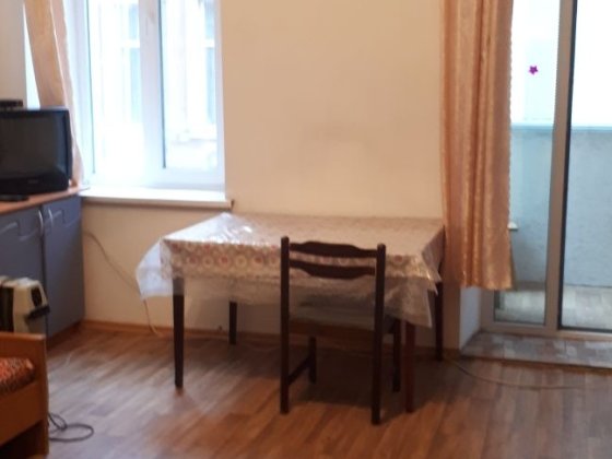 Сдаю Центр ул.Канатная/ ул.Базарная комната 20м с балконом- 4000 гр