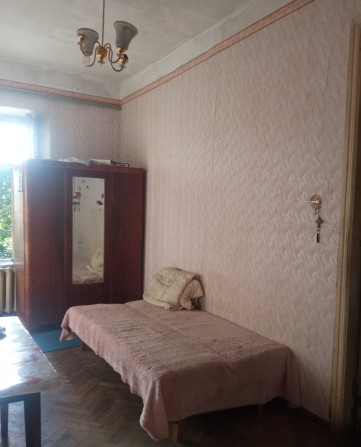 Сдам бюджетное жилье,комната в "коммуне".Центр. - фото 1