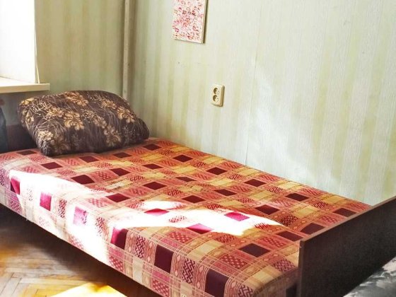 БЕЗПЕЧНИЙ район. Без комісії та без залогу ! Вільна кімната