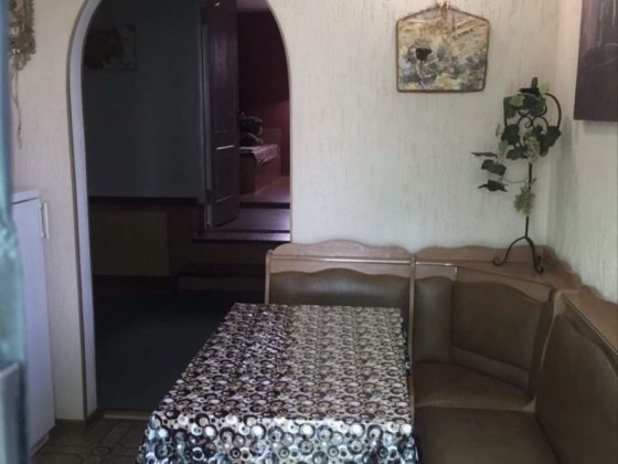 Здам номер у будинку Миргород