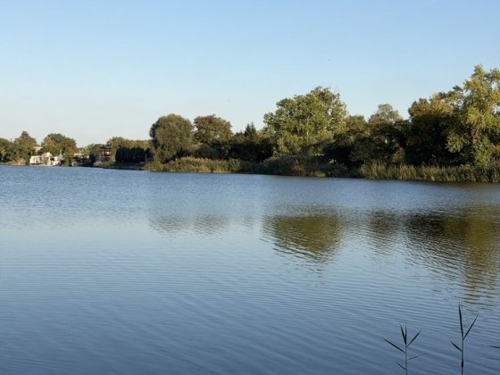 Сдам 2х эт дом берег реки Новоселовка