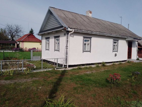 НЕ ПРОДАЄТЬСЯ! З 1 листопада здам будинок по вул .Костопільська,на довгий термін Сарни