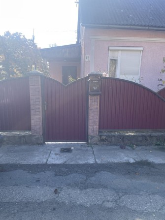 Здається будинок - фото 1