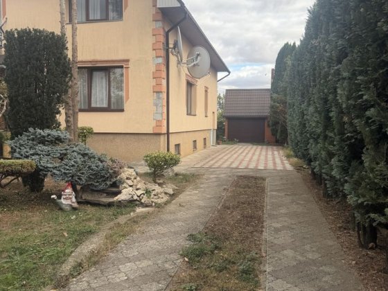 Оренда будинку Сторожниця