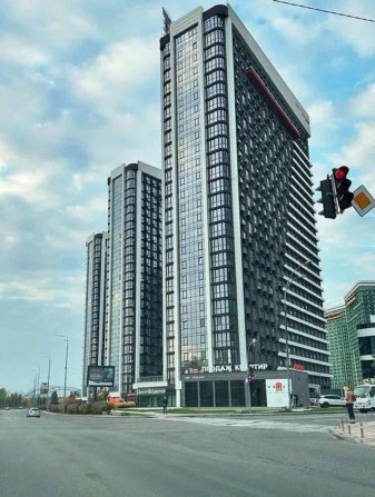 Продаж 2-к квартири Дніпровська набережна 15є - фото 1