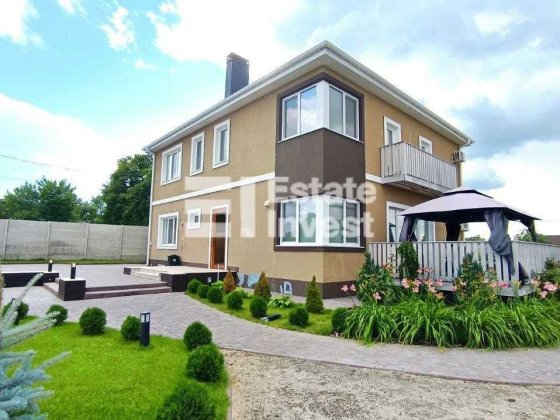 Сдам современный дом, смт Коротич Коротич