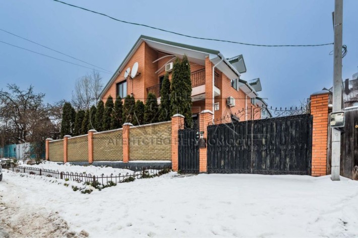 Оренда АВТОНОМНОГО будинку під офіс, ГАЗ/Печерськ/центр/230 м2/5к/ 5соток/Печерський/гараж - фото 1
