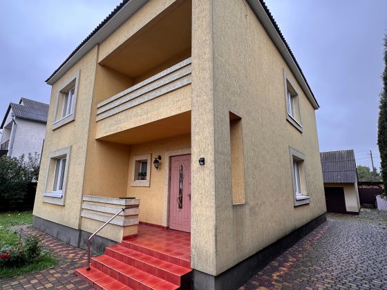 Оренда затишного будинку в місті Луцк