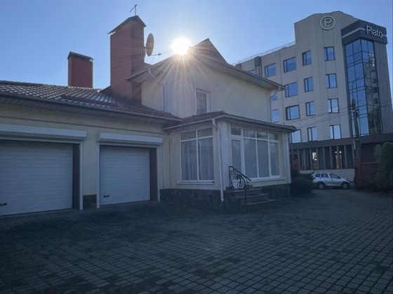 Оренда Довгострока Будинку Центр міста Луцк