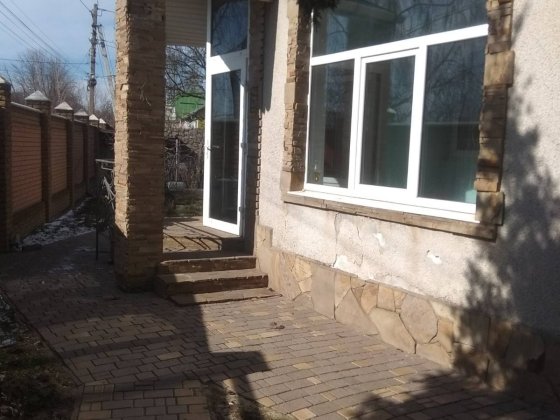Здається півбудинка в центрі міста  Вознесенівський район Запоріжжя