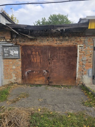 Сдам гараж в аренду,район Коротченко,Достоевского,размер 6×4 метра - фото 1