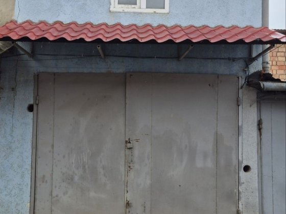 Гараж. Здам в оренду цегляний 2-поверховий гараж з оглядовою ямою та підвалом , Руська, район Гравіт Чагор