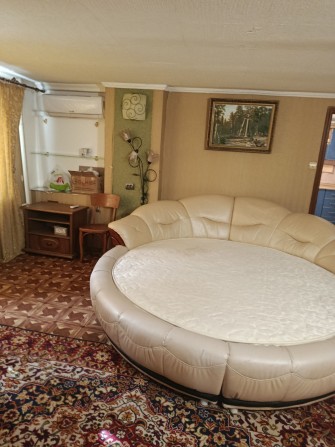 Сдаю дом ул.Почтовая ,4 комнаты,отдельный двор 14000грн. - фото 1