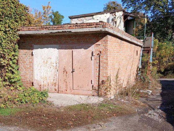 Здам гараж р-н ЧШК автокооператив "Авторемонтник" Черкаси