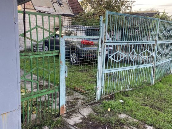 парковка для авто, машини на Бородинському Запорожье