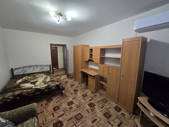 Парк за дверью, в доме свет — лучше места в городе нет!
