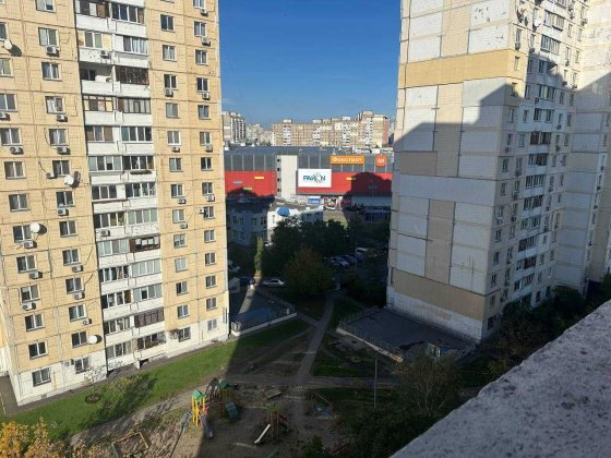 Тепла квартира. Здається 1-кімнатна квартира біля ТРЦ "Район"