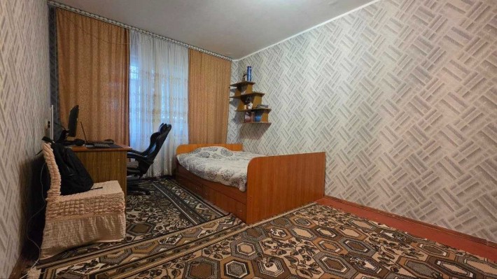 Оренда 1ї квартири на 4му мік-ні масиву Незалежності - фото 1