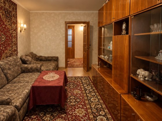 Продаж 3-к квартира автономка 5/9 поверх Світальського (колишня Коротченко) 173 квартал